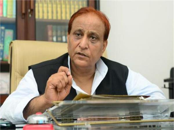 ನನಗೂ ಪ್ರಧಾನಿಯಾಗಬೇಕಿದೆ, ನಾನೂ ಚಾ ಮಾರಬೇಕೆ?: ಆಝಂ ಖಾನ್